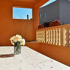apartman-nina-zadar-23000.hotelinzadar.com/